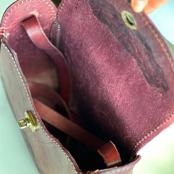 Handmade Leather Mexican Purse - Picture 3 of 8